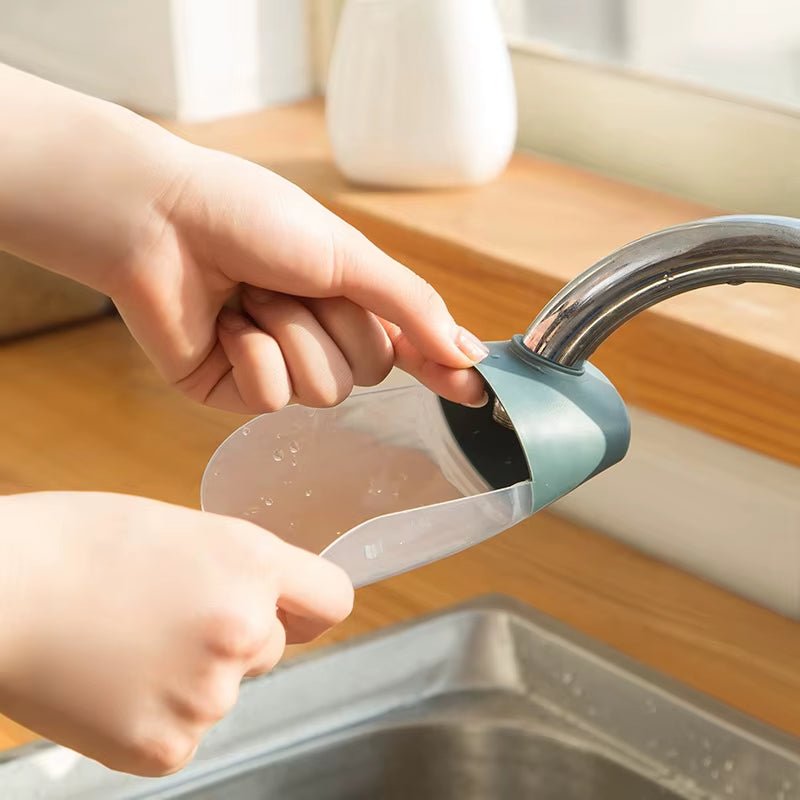 Faucet Extender Silicone Water Tap Extension for Children - Hand Washing Aid for Bathroom and Kitchen